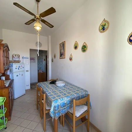 Marina House Apartment *