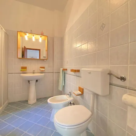 Marina House Apartment *