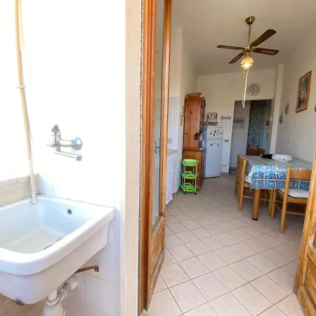 Marina House Apartman *